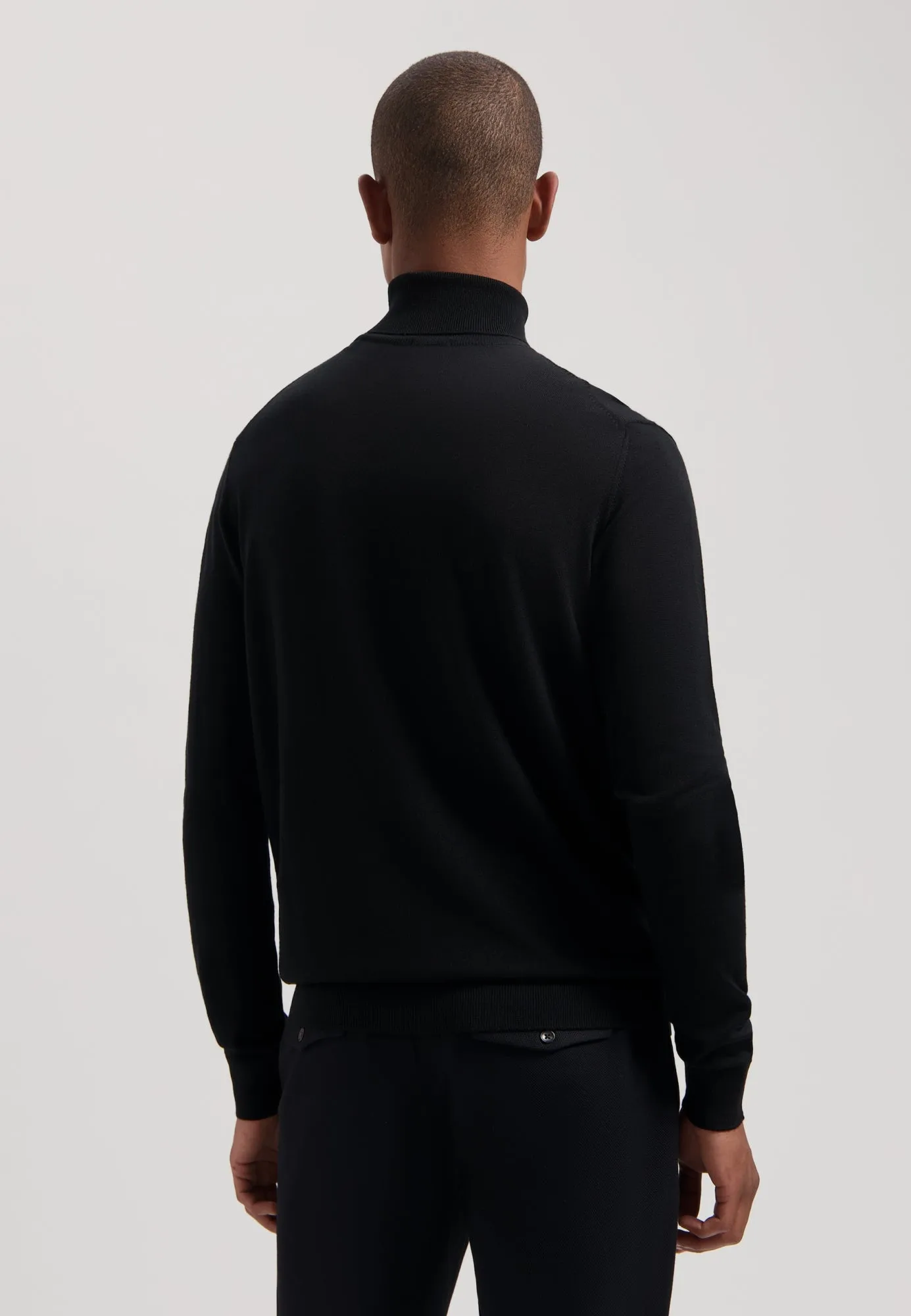 Destin Turtleneck