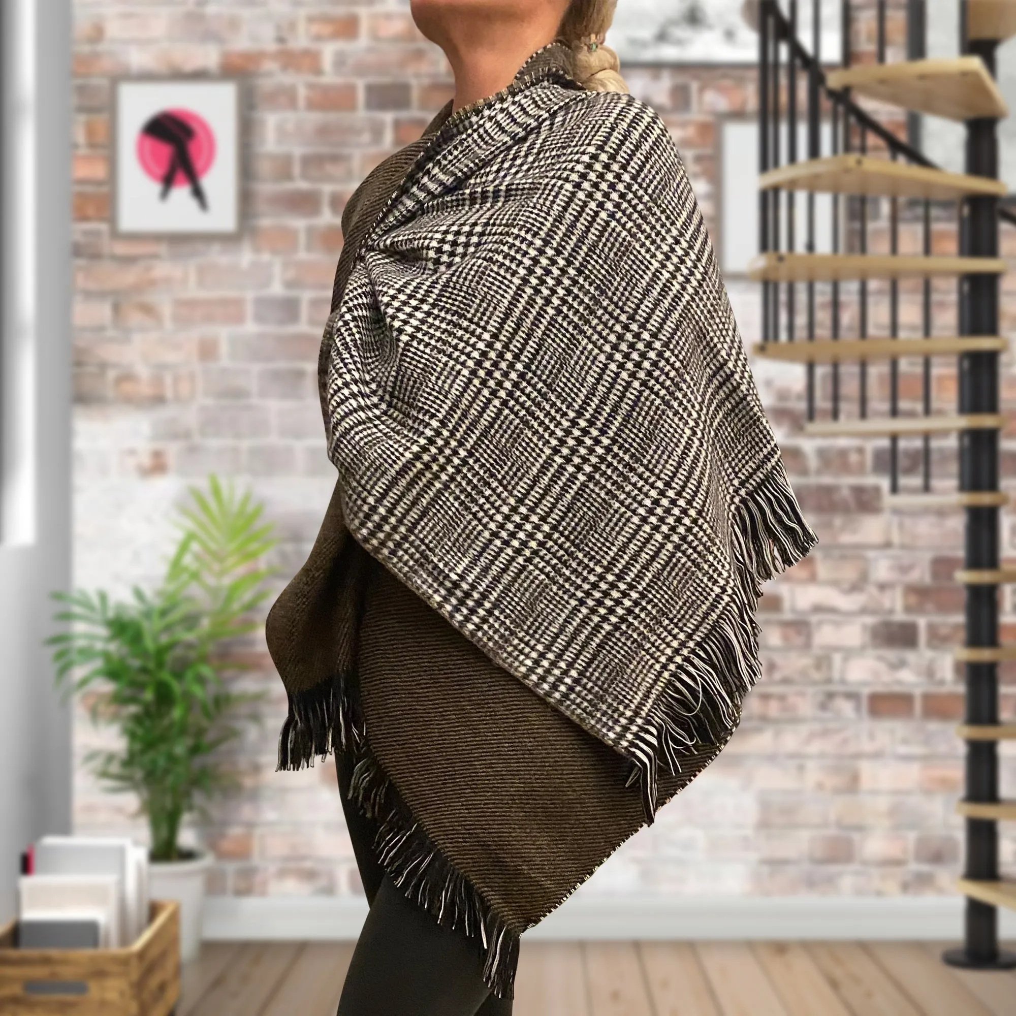 Fashion Tight Reversible Shawls